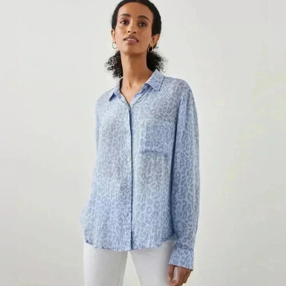 Rails Josephine Blue Batik cheetah print long sleeve button front blouse - Picture 2 of 15